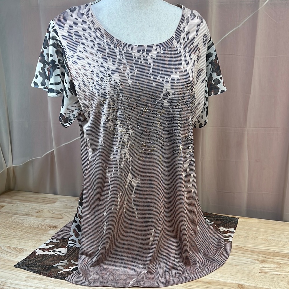 FYLO LEOPARD GRADIENT PRINT FLUTTER SLEEVE LIGHTWEIGHT TOP NWT Size Large